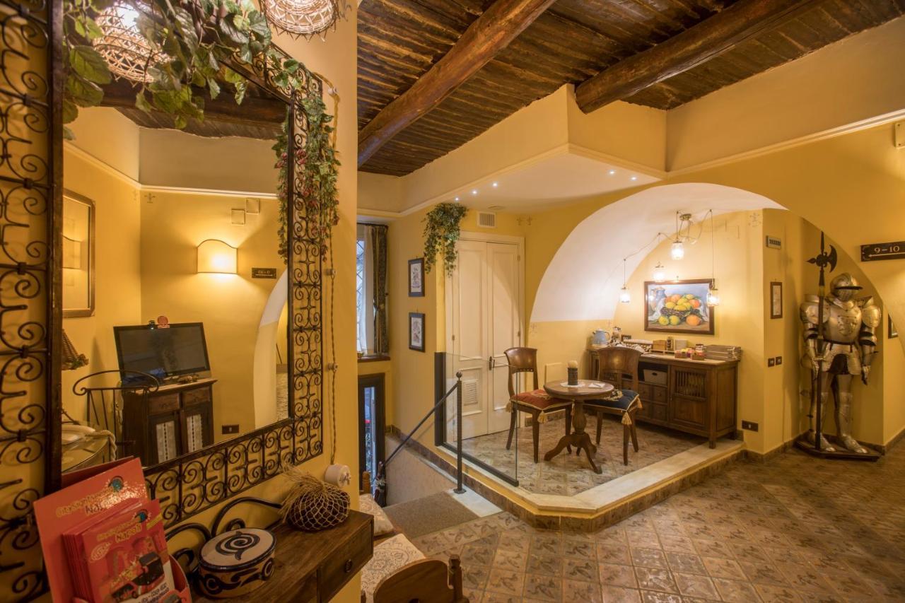B&B L'Alloggio Dei Vassalli Неаполь Екстер'єр фото