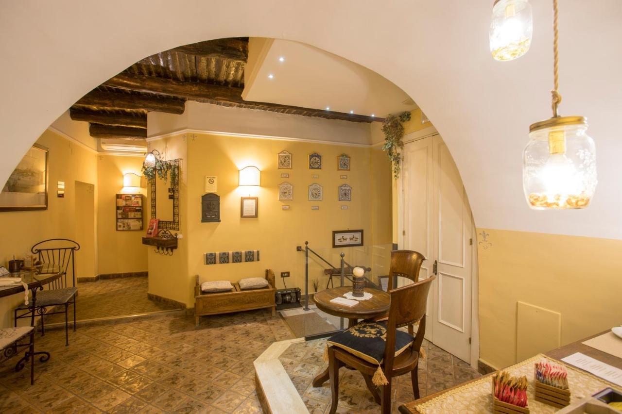 B&B L'Alloggio Dei Vassalli Неаполь Екстер'єр фото