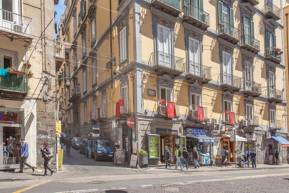 B&B L'Alloggio Dei Vassalli Неаполь Екстер'єр фото